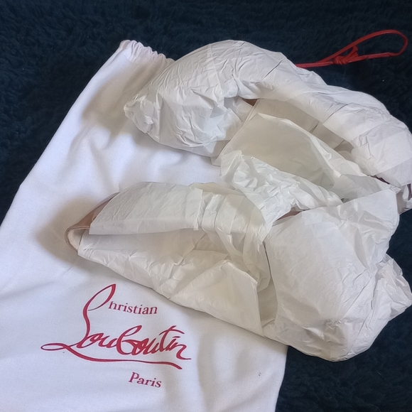 Christian Louboutin Paris - Picture 1 of 4